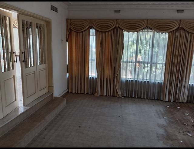 12 BEDROOM HOUSE FOR SALE IN ISIPINGO HILLS